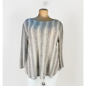 W5 By Anthropology Size Large VERY SOFT Knit Sweater Top With Unique Back